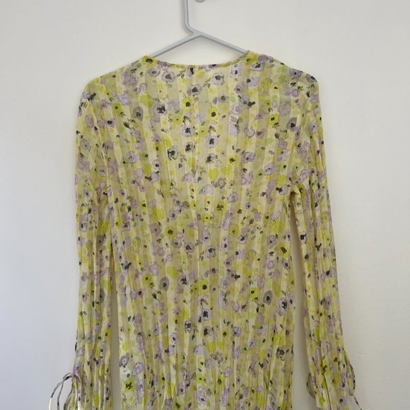 Sheer Tie-Front Floral Blouse - Picture 2 of 4
